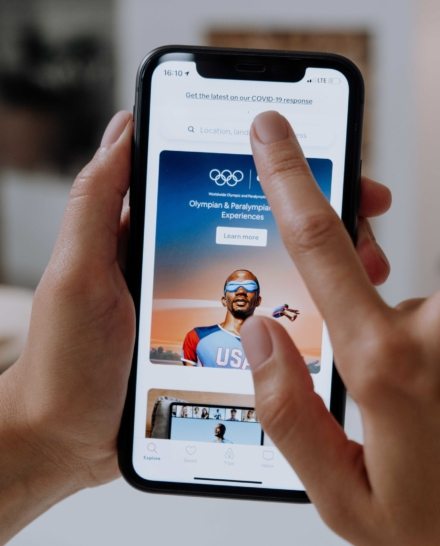 pexels-cottonbro-5077061